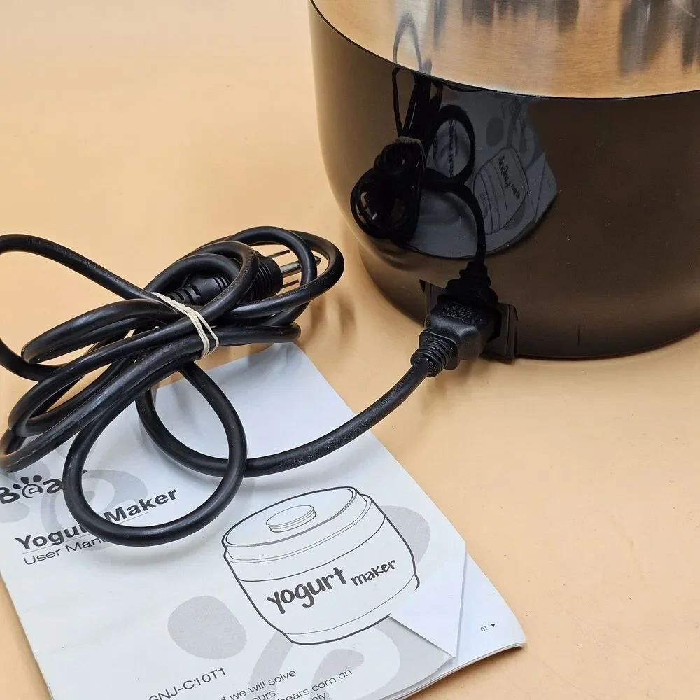 Bear Electric Yogurt Maker SNJ-C10T1 Greek Yogurt Machine w/ Timer Strainer Jars